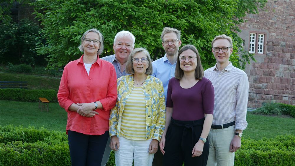 Gruppenfoto des Vorstands der Vereinigung der Freunde von Burg Rothenfels e. V.